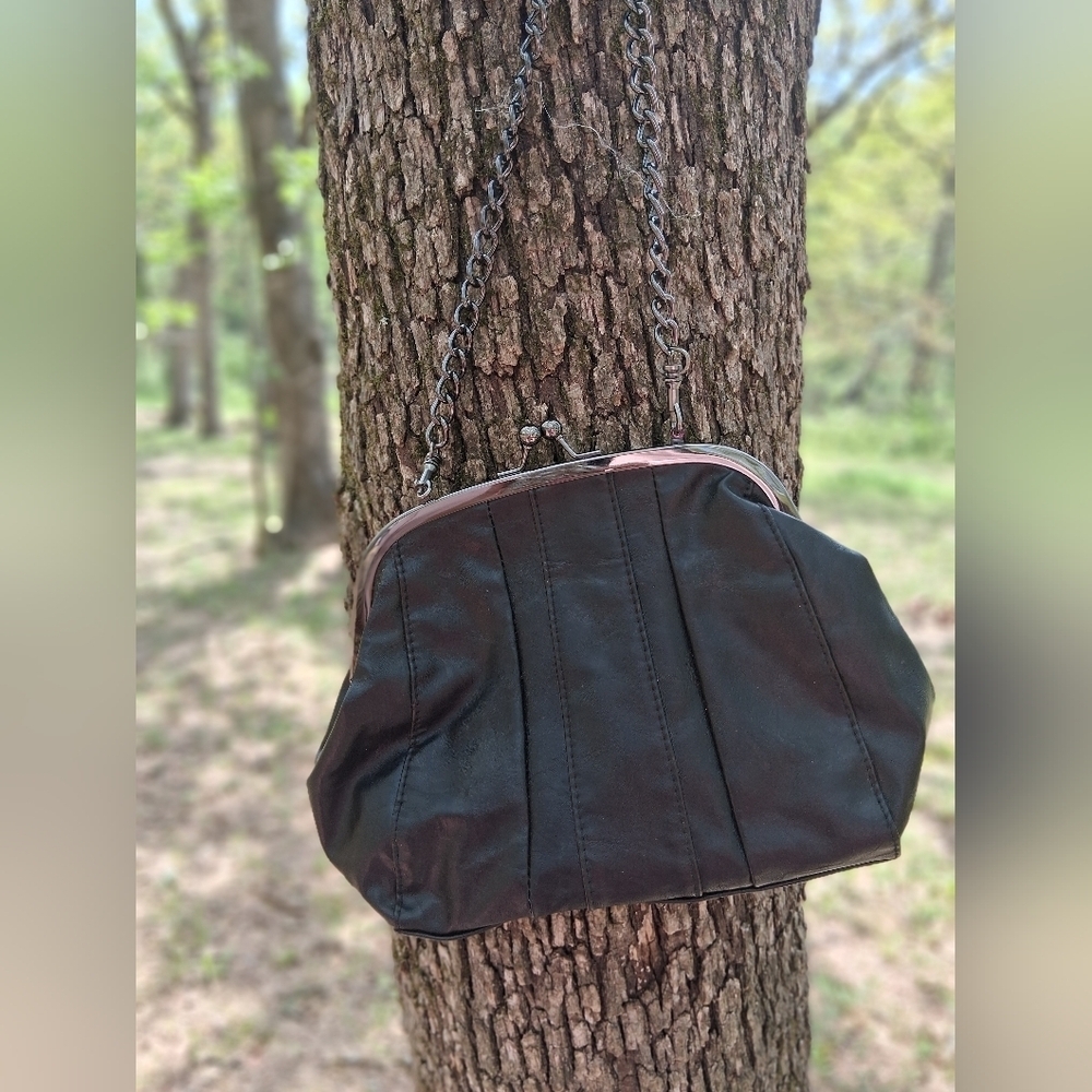 Elegant Black Chain Shoulder Bag